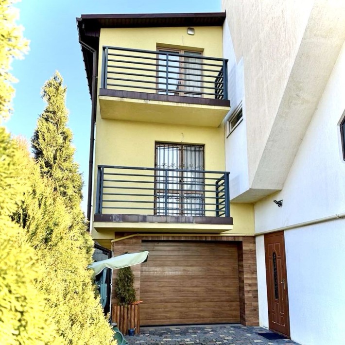 Продаж квартири-будинку з гаражем і подвірʼям | Рясне-Руське - фото 1