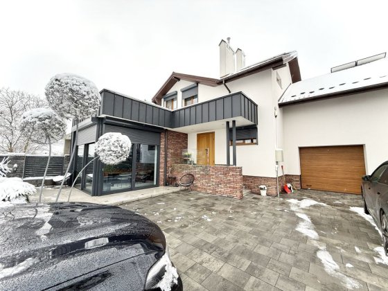 Продаж котеджу преміальної якості у Скнилові Скнилов