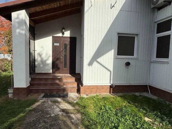 Продаж частини будинку в м. Жовква — комфорт для вашої родини! Жолква