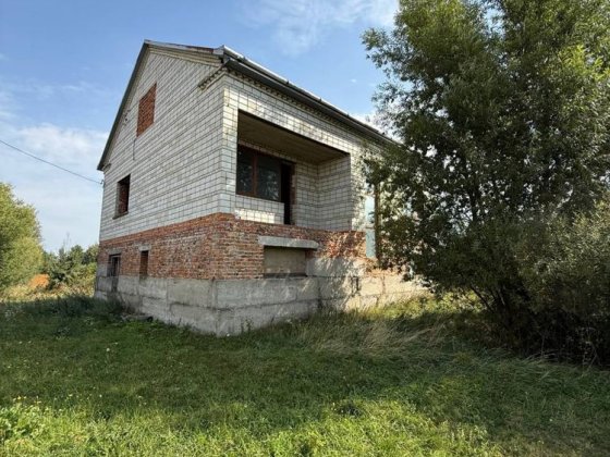 Продаж будинку + земельна ділянка біля Жовкви Жолква