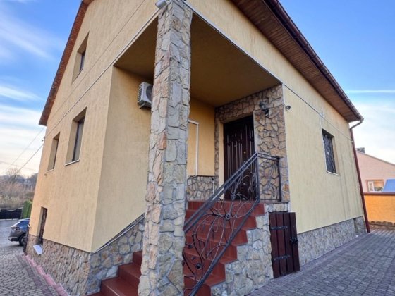 Продаж будинку з ремонтом у с.Давидів Давидів