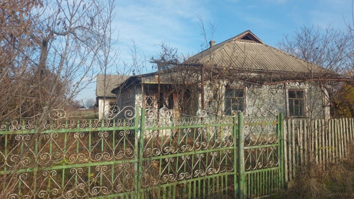 Продам житловий будинок, або земельну ділянку - фото 1