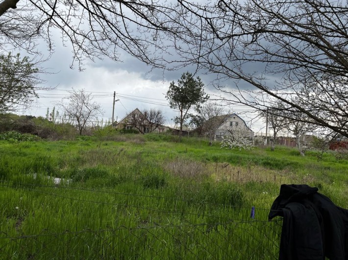 Продам 30 сот. з будинком. - фото 1