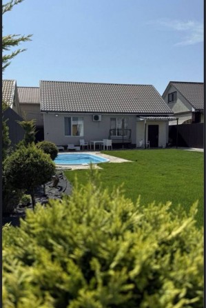 Срочно!Дом с ремонтом!Червоный хутор! - фото 1