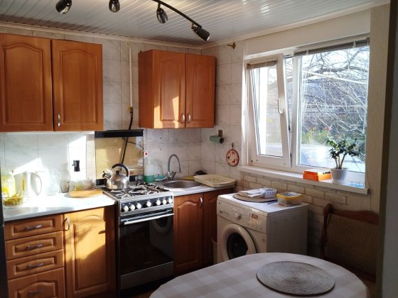 Продам дом в Фонтанке, на два входа,морская сторона Фонтанка