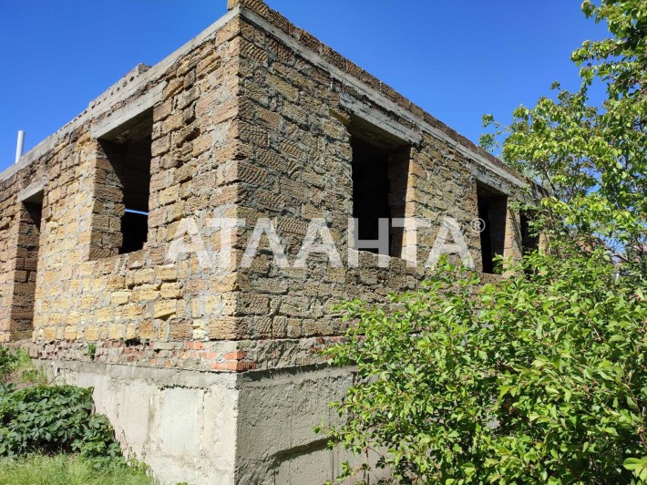 Незавершенное строение на ул. Урожайной. - фото 1