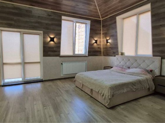 3 этажный Таунхаус, 120 кв м. Лески. Дизайнерский ремонт Ліски