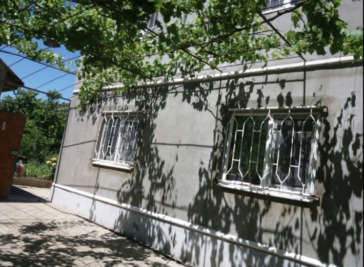 Продам гарний. будинок біля озера - фото 1