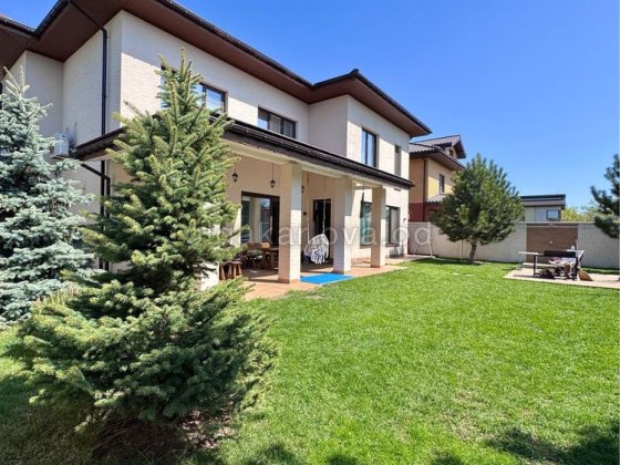 Без комиссии, Дом 420м2 с новым ремонтом в КГ Сосновый Берег Лески