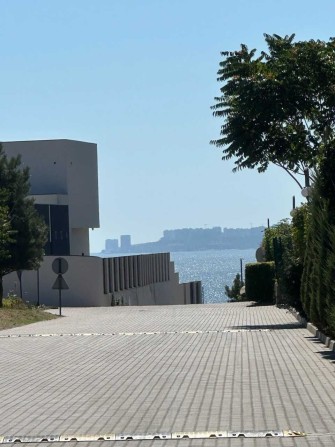 Продам дом в коттеджном поселке - фото 1