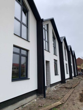 Продам новий таунхаус у Лісках — всього 5 хвилин до ТЦ Рів’єра та моря - фото 1