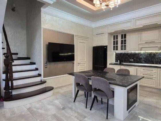 Таунхаус в Клубном доме с Дизайнерским ремонтом Возле моря Ліски