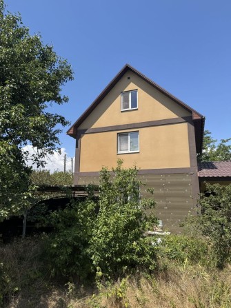 Капитальный дом в центре с. Светлое для проживания круглый год! - фото 1