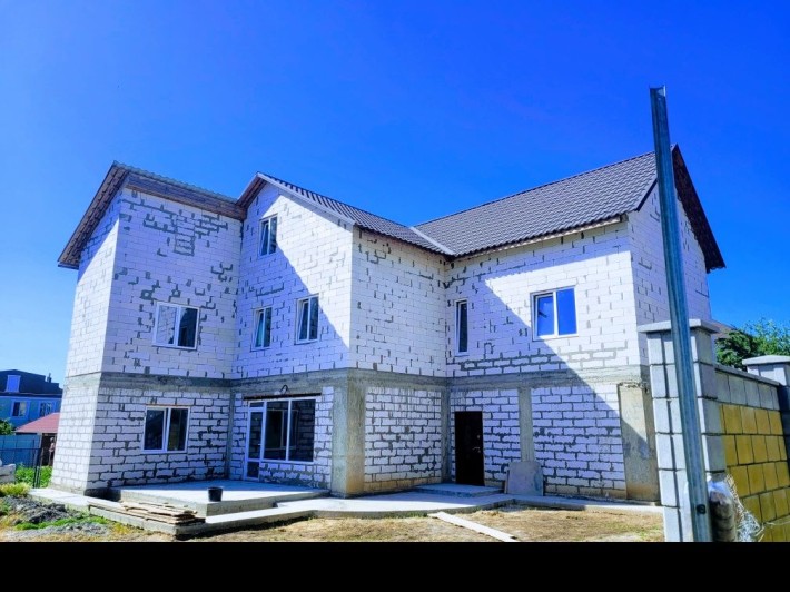 Нерубайское просторный современный дом под частичную отделку. - фото 1