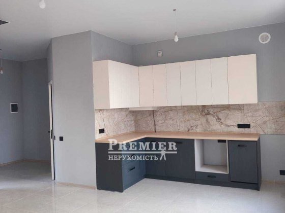 Терміново продам сучасний 2-поверховий будинок Сухой Лиман