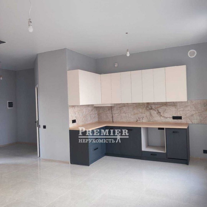 Терміново продам сучасний 2-поверховий будинок - фото 1