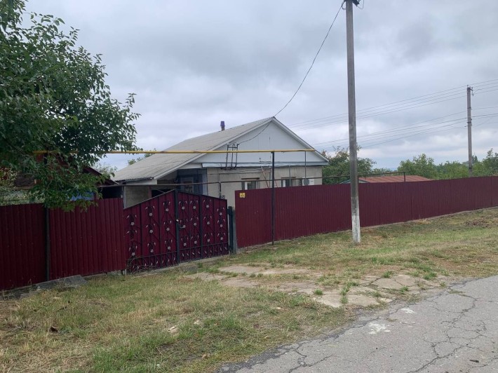 ТЕРМІНОВО. продаю будинок в місті Поділь - фото 1