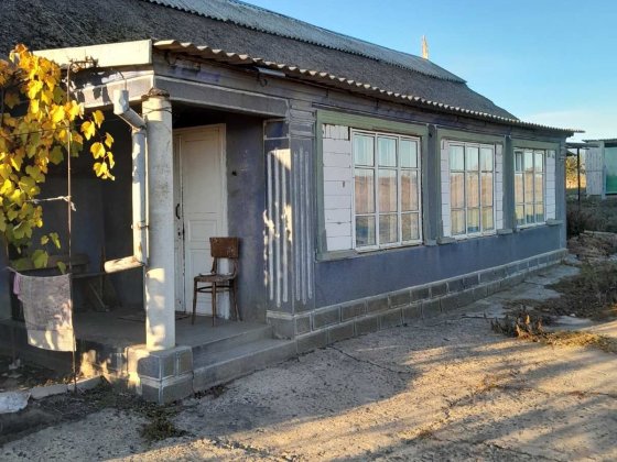 Продається житловий будинок в с.Калаглія. 12000доларів США,можлива опл Овидиополь