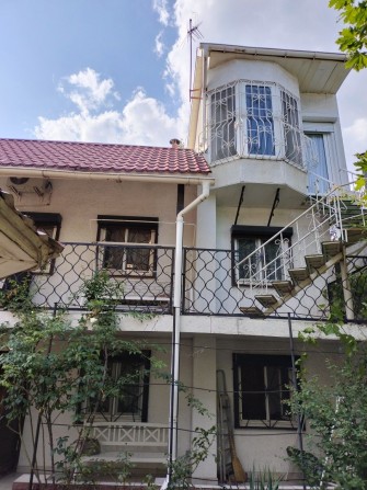 Будинок на березi моря. Бурлачя балка. Совiньон. - фото 1