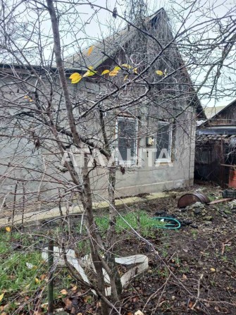 Будинок в Корсунцях біля ставку. - фото 1