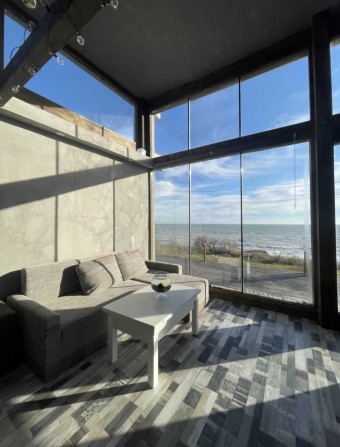 Продам Дачный дом на берегу моря - фото 1