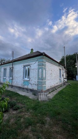 Продам будинок в центрі міста - фото 1