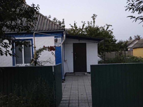 Продаю приватний будинок Гребінка