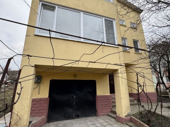 Будинок для великоі родини Червони Гори Колоденка