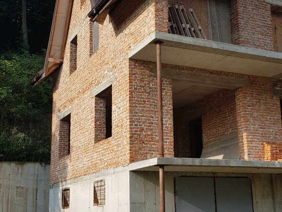 Новозбудований двоповерховий будинок з гаражем по вул. Водна Чертков