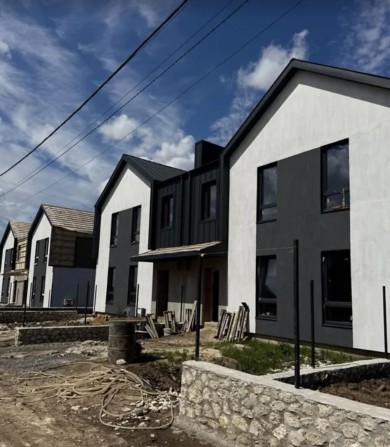 Продаж дуплекса у с.Петриків - фото 1