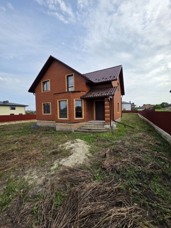 Продаж цегляного окремостоячого будинку - фото 1
