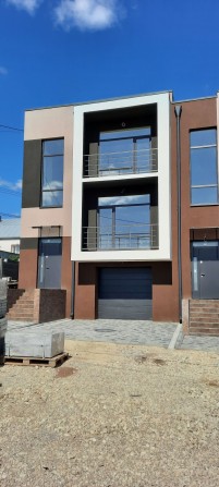 Котедж/таунхаус Гаї-Гречинські - фото 1