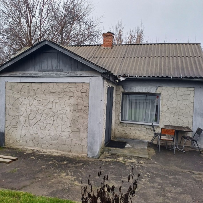 Продається будинок з усіма зручностями та жилою літнею кухнею. - фото 1