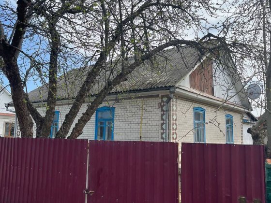 Продавця будинок Ізяслав