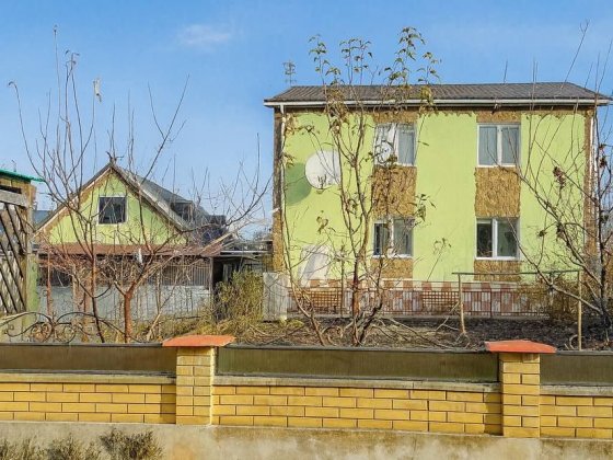 Продам будинок смт Ярмолинці Ярмолинцы