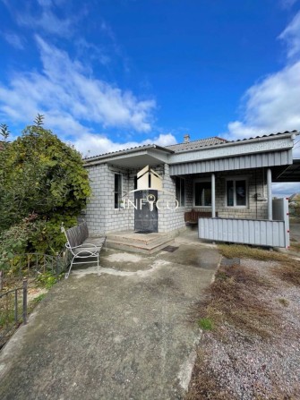 Будинок на продаж в седі Р. Поляна - фото 1