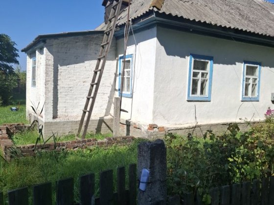 Продам пів будинку Корюковка