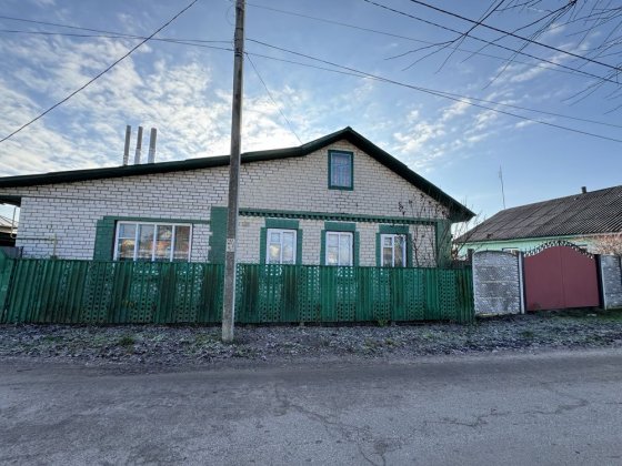Продається будинок в Ріпках, Чернігівської обл. З усіма зручностями. Репки