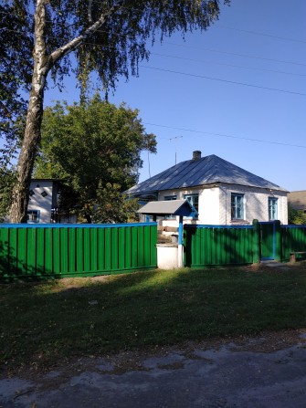 Продам будинок в селі Нова Басаньнь. - фото 1