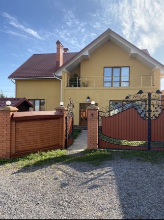 Продам будинок в гарній локації - фото 1