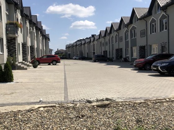 Продам таунхаус з ремонтом Великий Кучурів