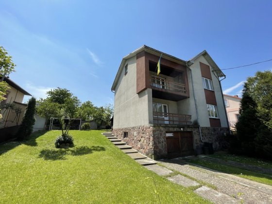 Продається гарний будинок смт.Глибока Глибока