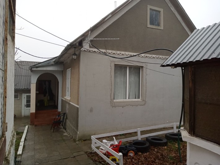 Будинок  в глибоці - фото 1