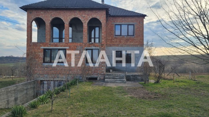 Будинок в Остриці - фото 1