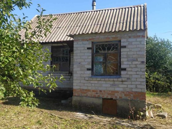 Продам дачу з будинком та земельною ділянкою у Запоріжжі