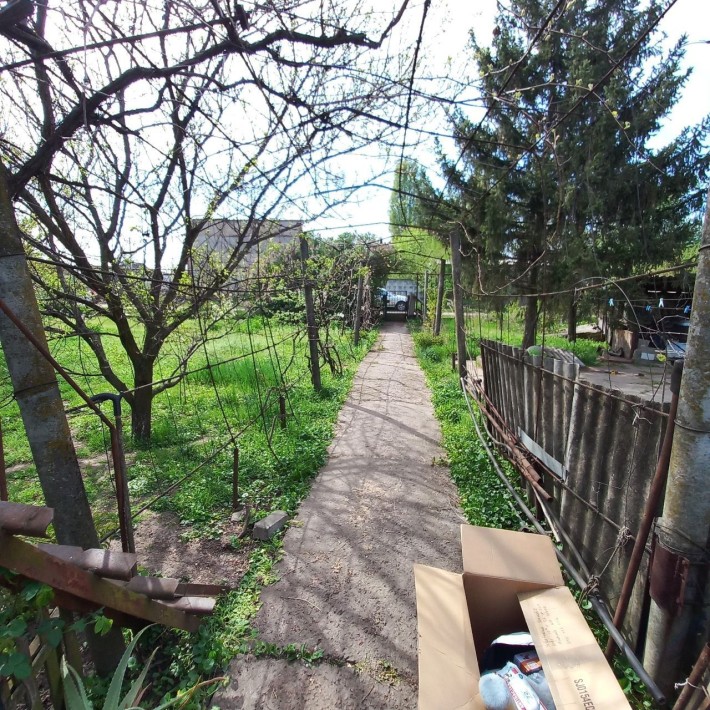 Продам уютный домик на втором чертомлыке со всеми удобствами в доме - фото 1