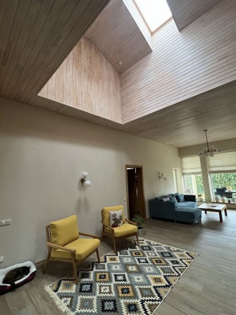 Добротний будинок в Бучі з ремонтом 12 соток - фото 1