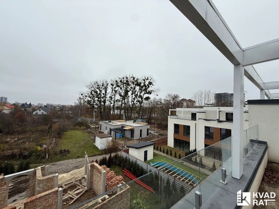 Купуйте преміальний Таунхаус біля Міського озера  та двома терасами! Івано-Франківськ