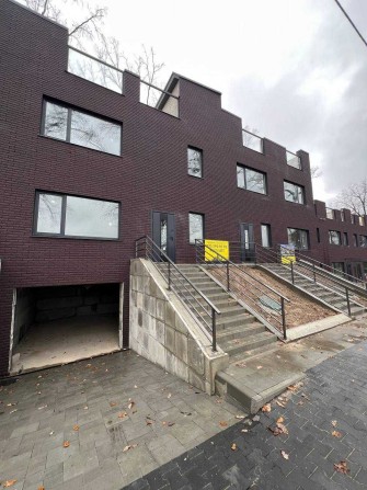 Будинок в центрі Бучі, з газом, поруч з інфраструктурою - фото 1