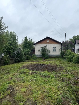 Будинок із землею  в місті - фото 1